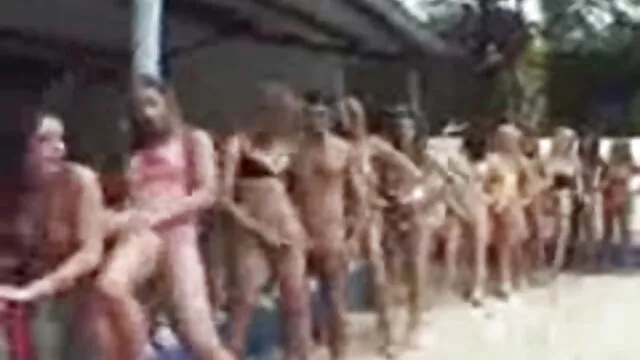 ขาว มีเขา เพื่อน คนชอบสุนัข fucks เท่ เอเชีย สาวฮอต วีดีโอ หนัง เอก ยาก